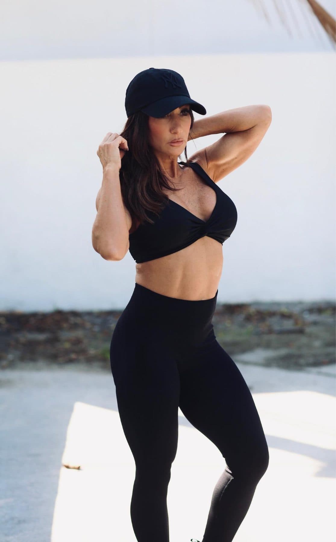 Karen Park fitness model photo 8